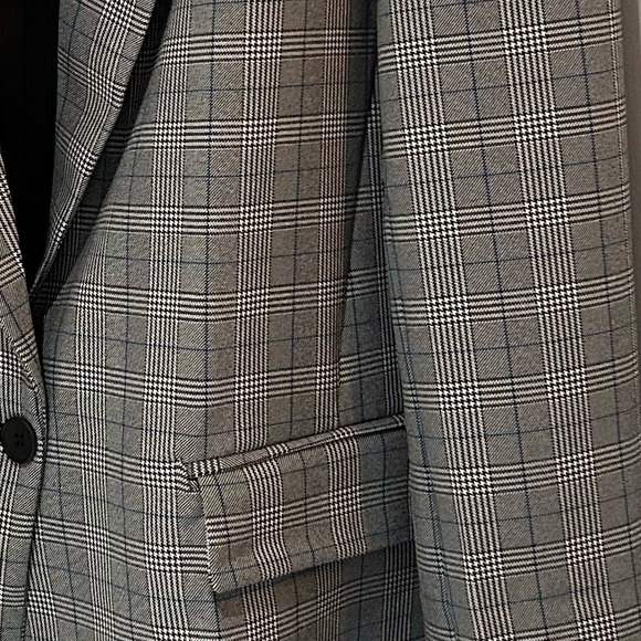 Steven Madden Blazer - Picture 2 of 2